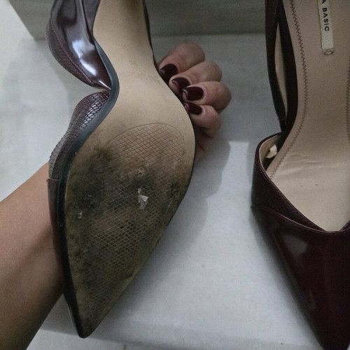 Women's shoes used, size 38, with small damage