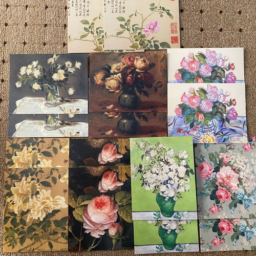 A Dozen Roses souvenir set new from Metropolitan Museum of Art