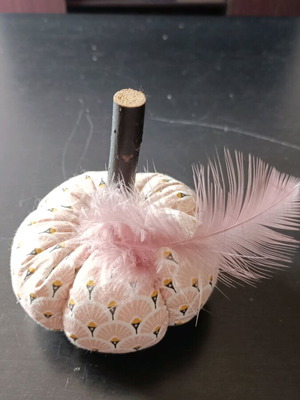 Decorative item with pink feather like new