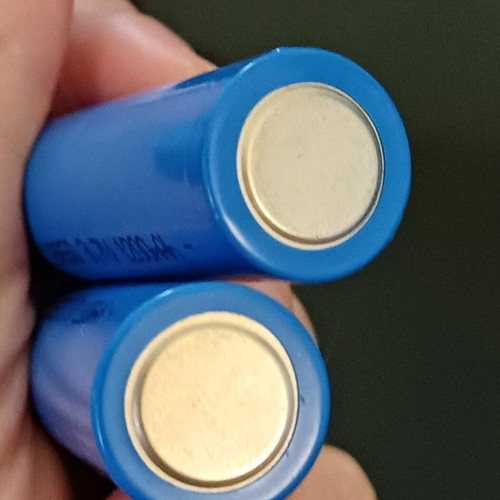 Rechargeable 18650 Li-ion Batteries 1200mAh 3.7V 2pcs unused