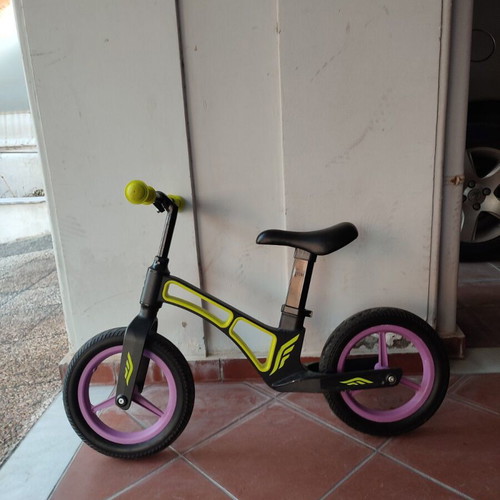 Balance bike like new, barely used