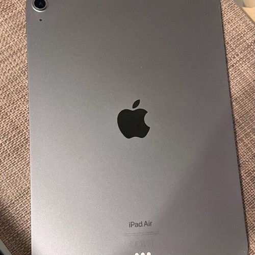 iPad Air 5th generation used, M1 chip, 64GB, Touch ID
