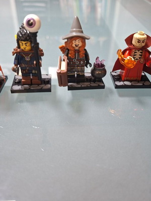 Lego минифигури серия D&D като нови с всички аксесоари