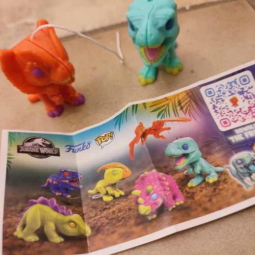 Kinder dinosaur figures like new