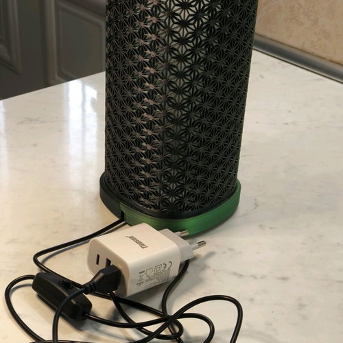 Minimal table lamp like new, decorative with USB and type C