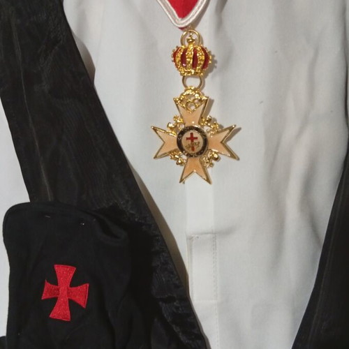 Masonic Knight of the Temple mantle used with black sash and glove