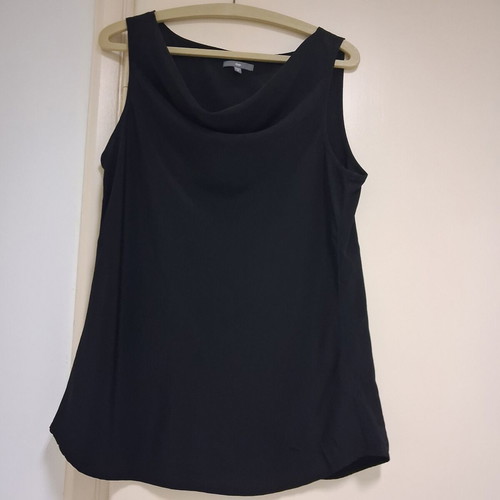 Gap black top used, size M
