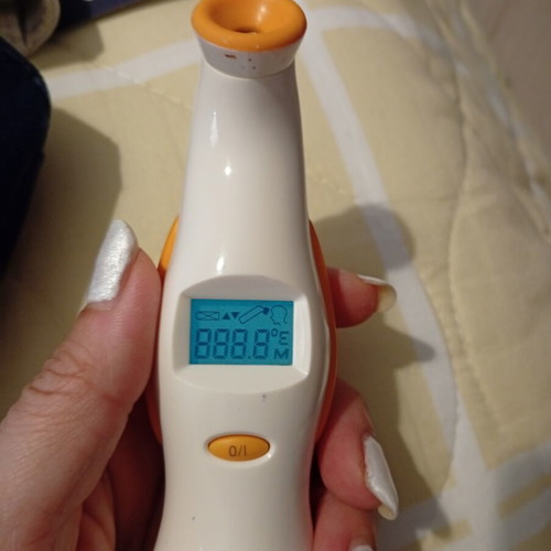Digital thermometer like new with case