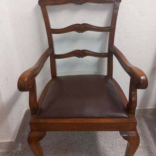 Wooden Queen Anne/Chippendale chair used with leather seat