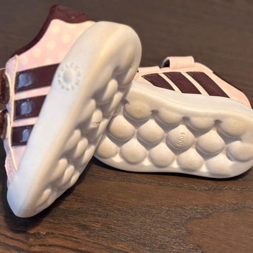 Adidas x Disney baby sneakers size 20 pink with polka dots and velcro like new