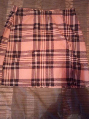 Skirt short plaid pink with side slit new