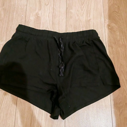 Women's shorts size M black like new