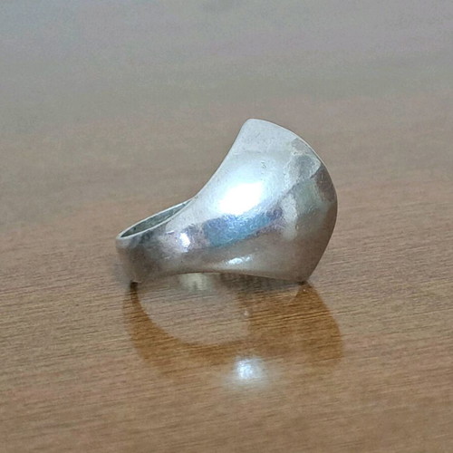 Chevalier ring 925 silver with geometric design like new