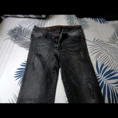 Back2jeans skinny black jeans like new with distressed details, size S