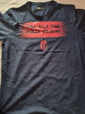 T-shirt Μπολόνια μέγεθος medium, καινούργιο