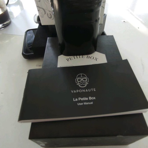 La Petite Box Vaponaute black like new 75W mod with 1 18650 battery