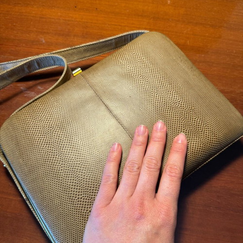Vintage leather handbag with reptile texture like new, beige gold