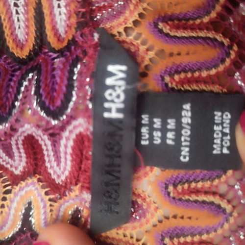 Top H&M used, burgundy and gold shades, medium to large