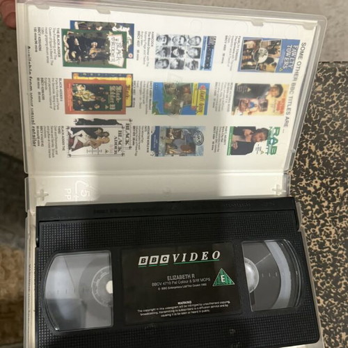 Elizabeth R videocassette like new