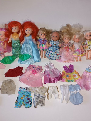 Simba small dolls set used, 10 dolls with 15 clothes