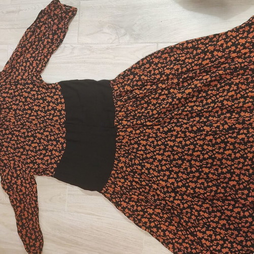 Dress with Buttons size M new by Selected