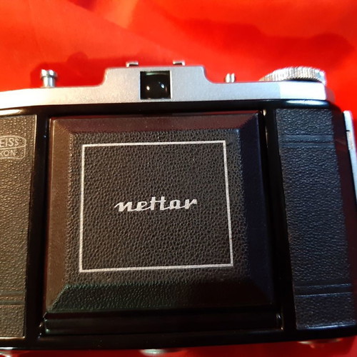 Vintage Zeiss Ikon Nettar folding camera used
