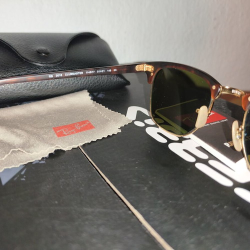 Ray Ban Clubmaster RB3016 sunglasses like new, brown tortoise frame, blue mirror lenses