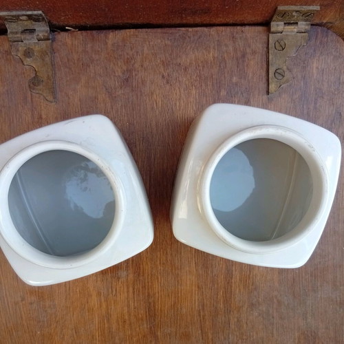 Bravo collectible ceramic jars like new