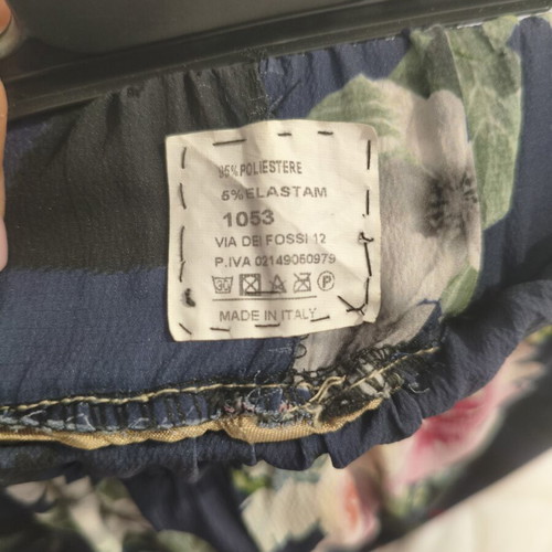 Floral Palazzo Pants like new, size Medium, navy blue