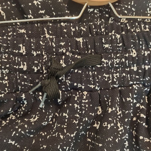 Women's Bermuda skirt like new, sizes M and L