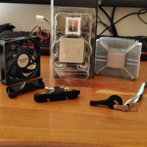 AMD Athlon 3000G processor used, 2 cores, Socket AM4 with cooler