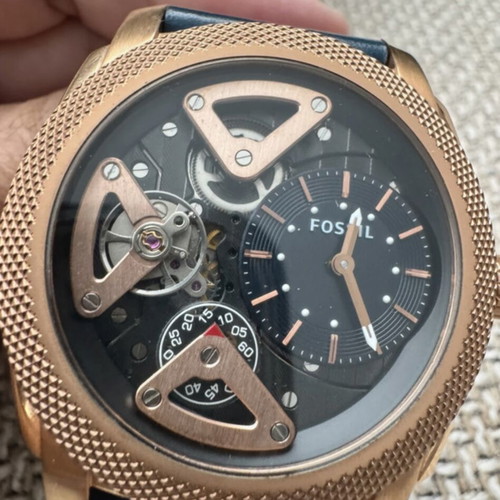 Fossil Machine Twist ME1158 watch like new with blue leather strap