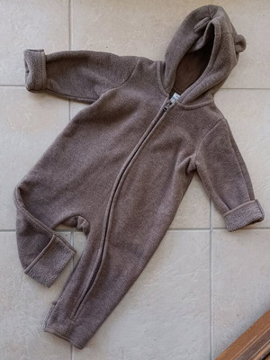 Ολόσωμο φορμάκι H&M βρεφικό φλις μέγεθος 74 σαν καινούργιο καφέ με φερμουάρ