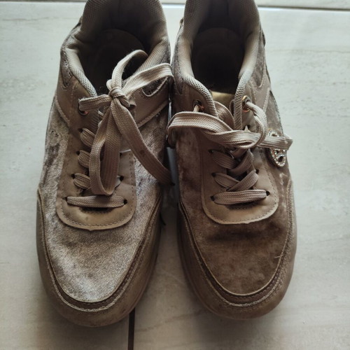 Athletic shoes refurbished, size 38, gold color