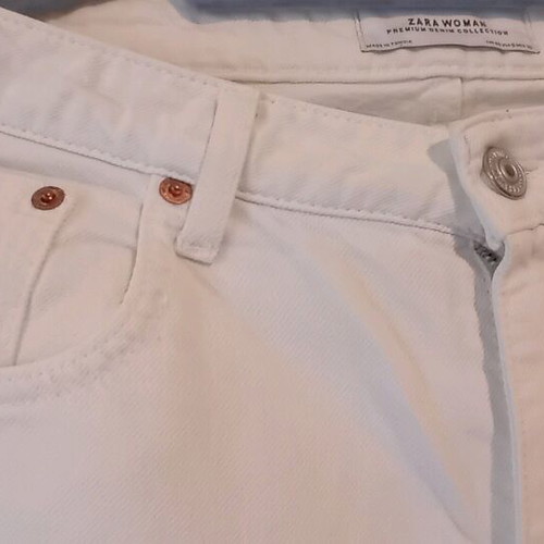 Zara crop marine white denim pants size 40 used with distressed detail