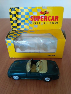 MG RV8 Roadster колекционерски мащаб 1:37, като нов