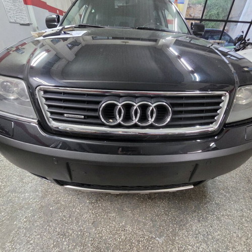 Audi emblem like new, genuine without grille