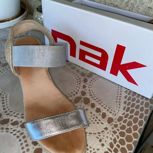 Nak platform sandals used, size 40, silver gray