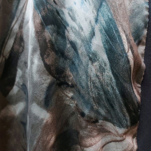 Dress with unique pattern and satin-like shine, size L, like new