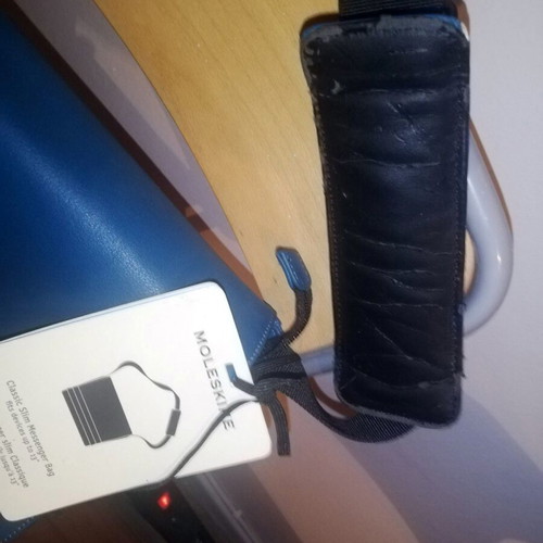 Moleskine Classic Slim Messenger Laptop Bag like new, blue