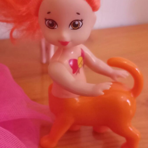 Dolls pack of 11 like new