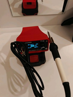 Adjustable soldering iron T12 like new with display and battery adapter