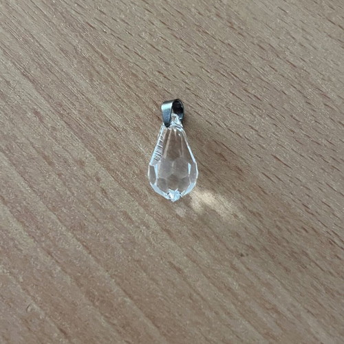 Clear Crystal Teardrop Pendant like new