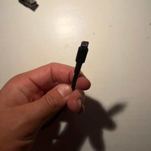 Fabric USB to Lightning Charging Cable like new, black