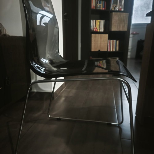 Neoset transparent chair like new, silver metal base