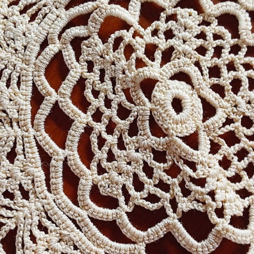 Crochet round handmade set of 3 beige pieces