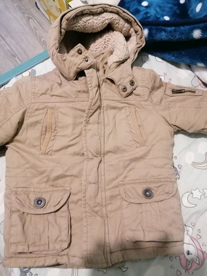 Μπουφάν παιδικό μεταχειρισμένο Mayoral με αποσπώμενη κουκούλα, μπεζ καφέ