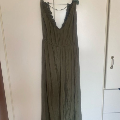 Maxi dress used with slit and V neckline size M