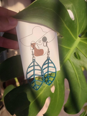 Handmade dangle earrings with 3D printed leaf, new, green