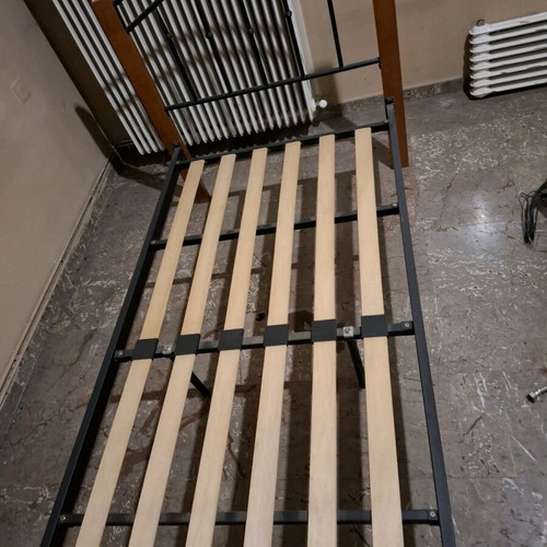 Single bed like new, frame only wood and metal